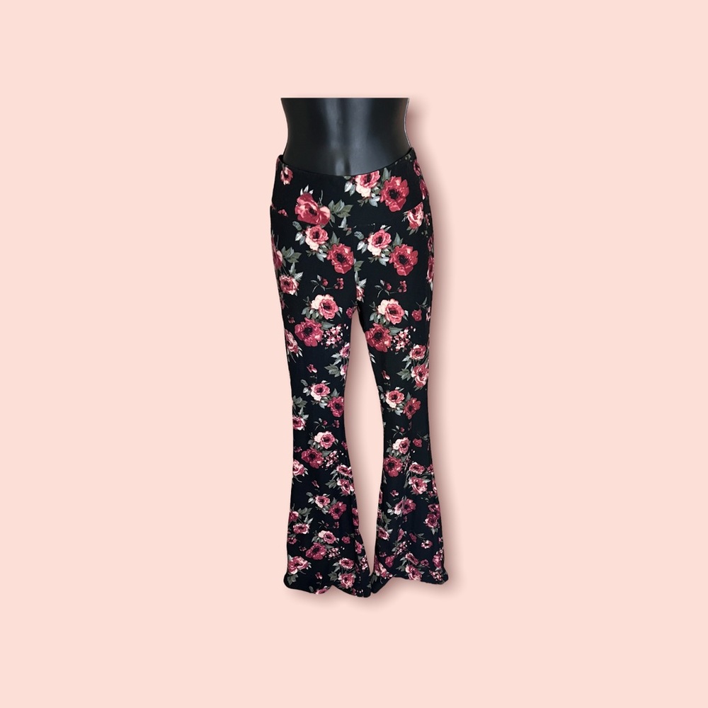 (2 pair) No Boundaries Soft flare leg pants. 2 designs. Size S/Ch (3-5) - Picture 3 of 4